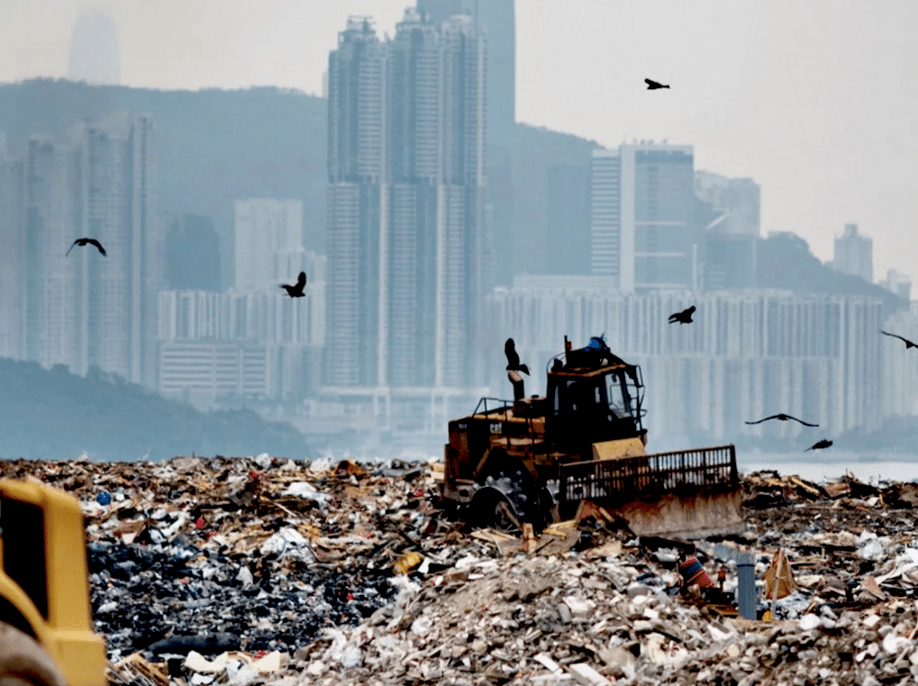 垃圾應該運到內地處理嗎?